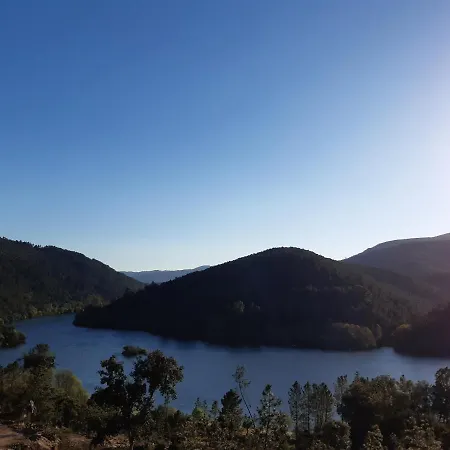 בית נופש Dos Chaos *