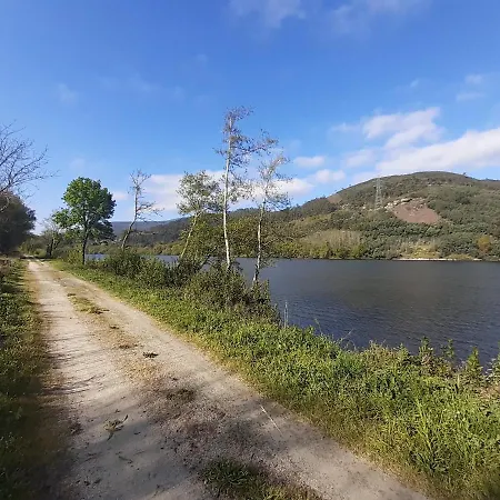 בית נופש Dos Chaos *